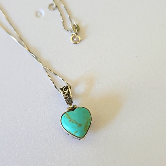 Turquoise Heart Pendant Necklace 925 Sterling Silver Setting & 19" Silver Chain - Picture 6 of 7
